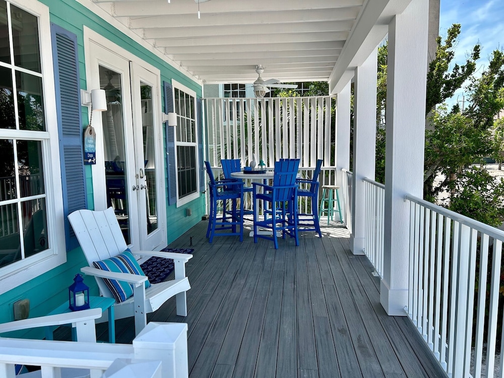 Sunset Paradise Two Story Home Across From Peaceful Beach!1blk Publix/ Rentals/trolley 4 Bedroom Home by RedAwning view 2