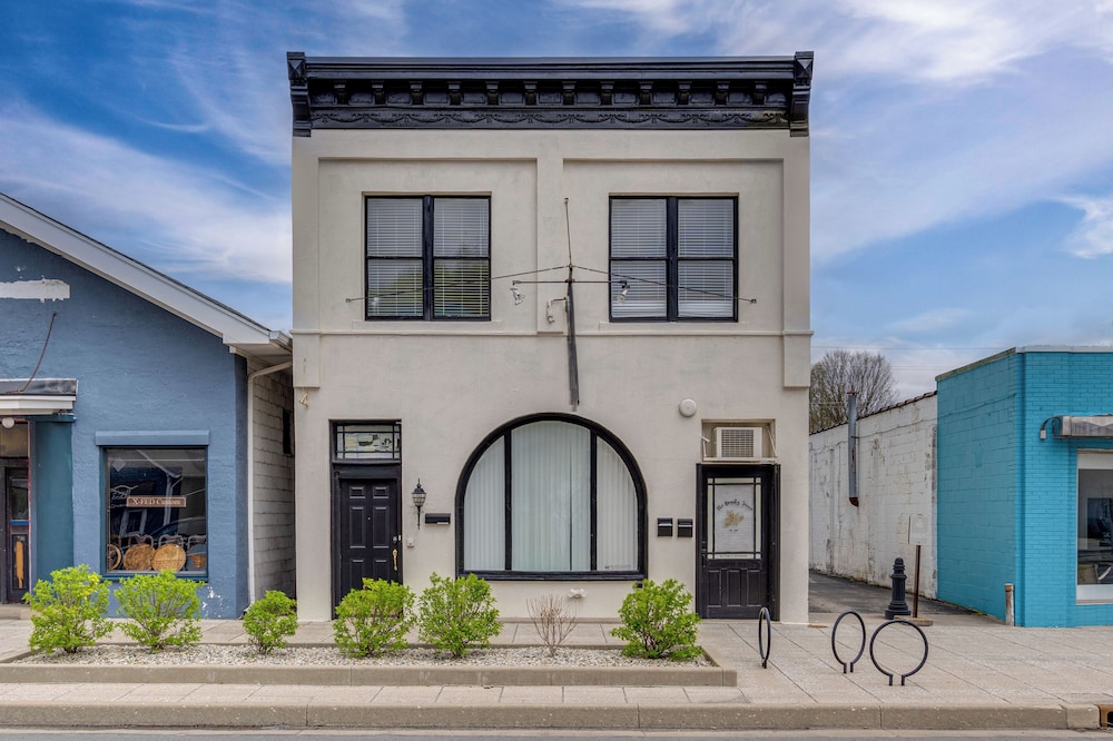 9 Mi to Fort Harrison State Park: Apt in Indy