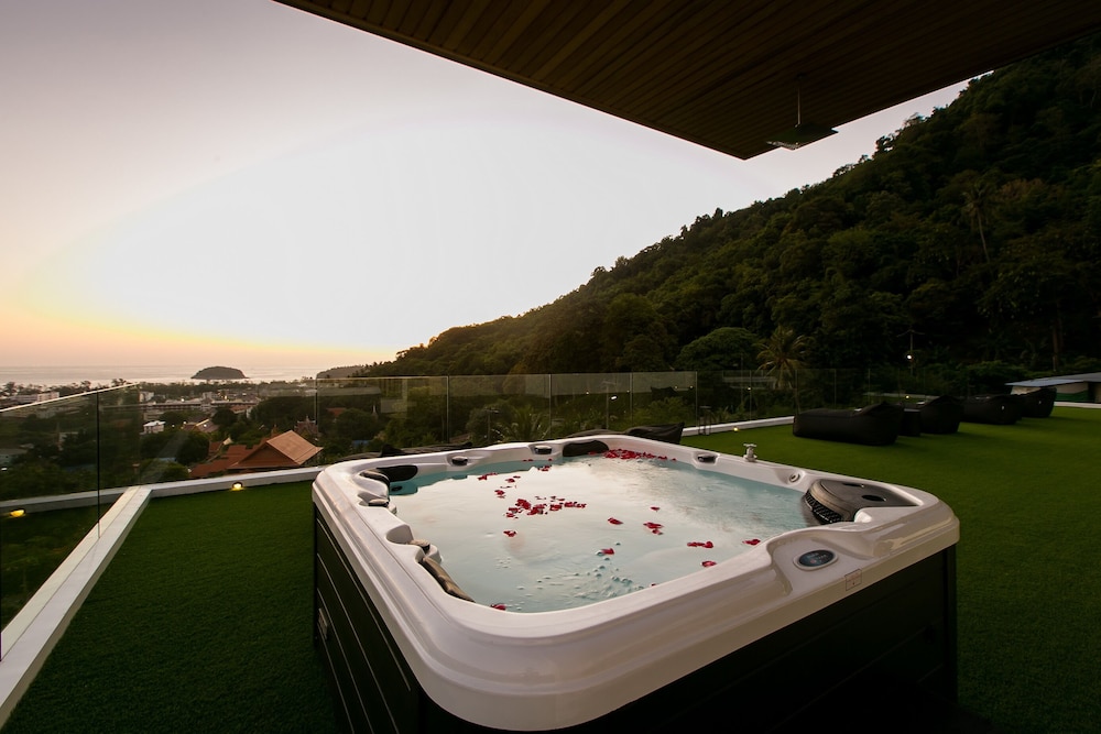 Villa Nordic Star Seaview Near Kata Beach view 2