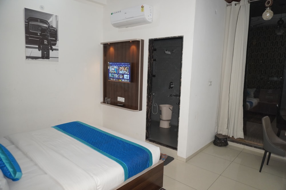 Hotel Hanuman Palace