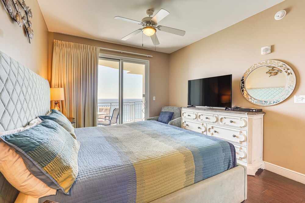 Beachfront Panama City Condo: Walk to Pier Park!