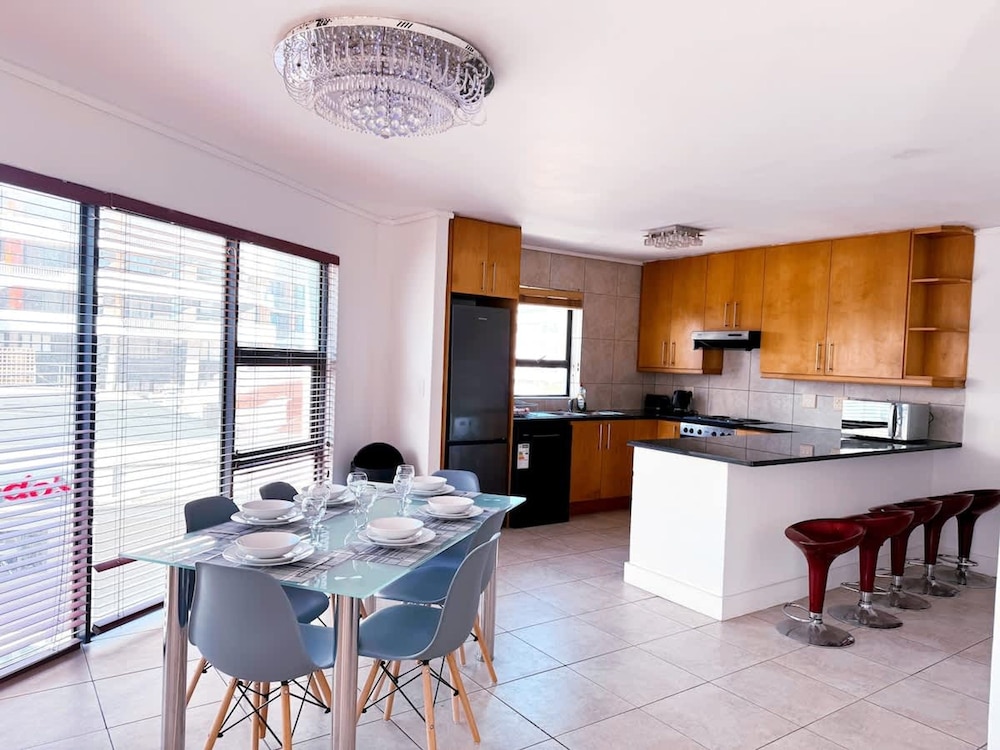 Spacious 1 Bedroom Apartment Atlantica Seapoint