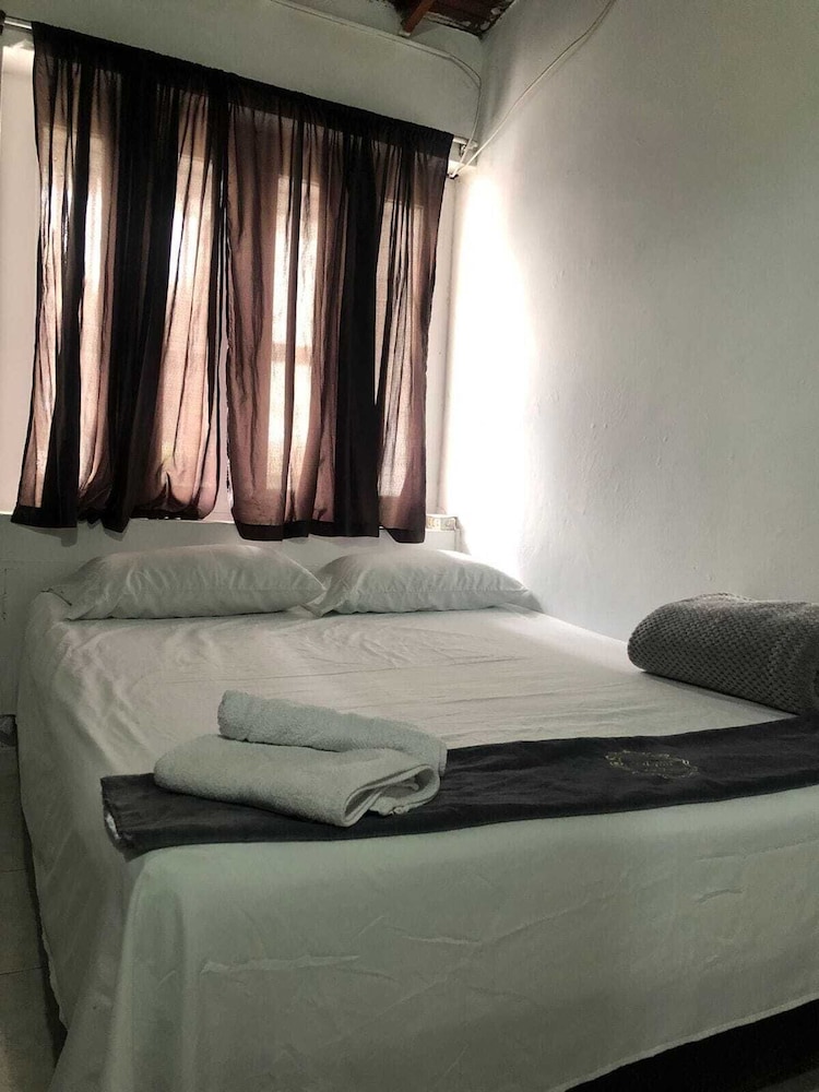 Memphis Hostal - Hostel