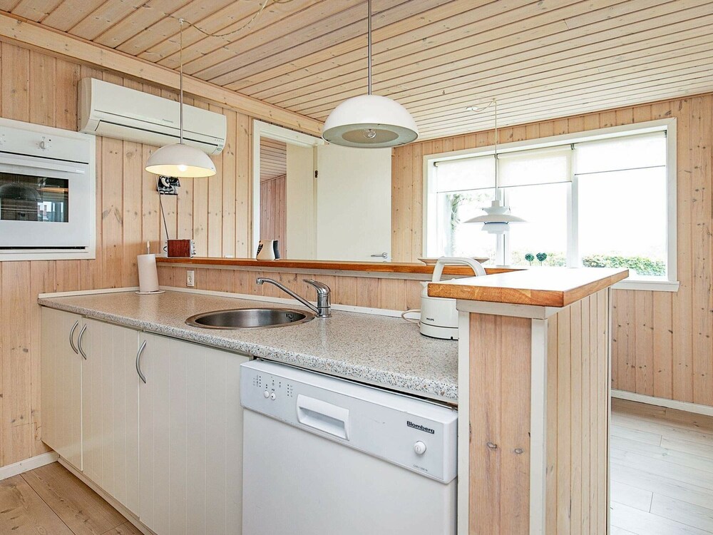 Cosy Holiday Home in Ebeltoft With Beach Nearby view 3