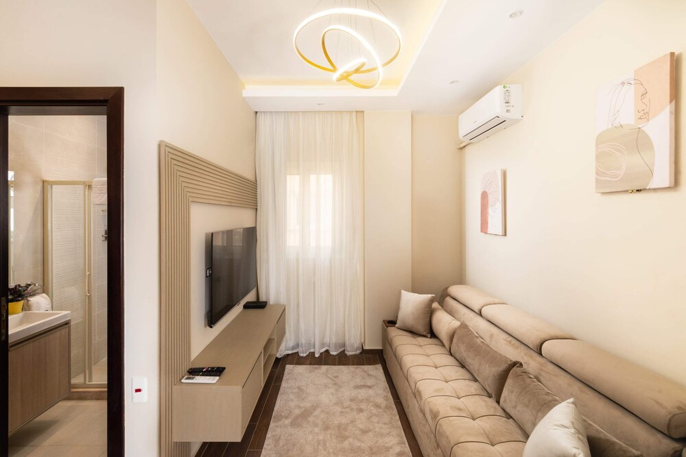 Xuru Stays I The Serene Suite A Rooftop Studio @ New Cairo