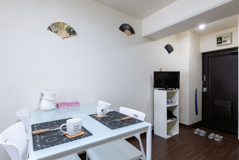 Otsuka Station Apartment Hotel