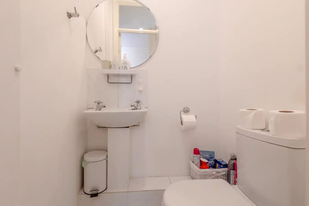 Cosy 3 Bedroom Flat in North London