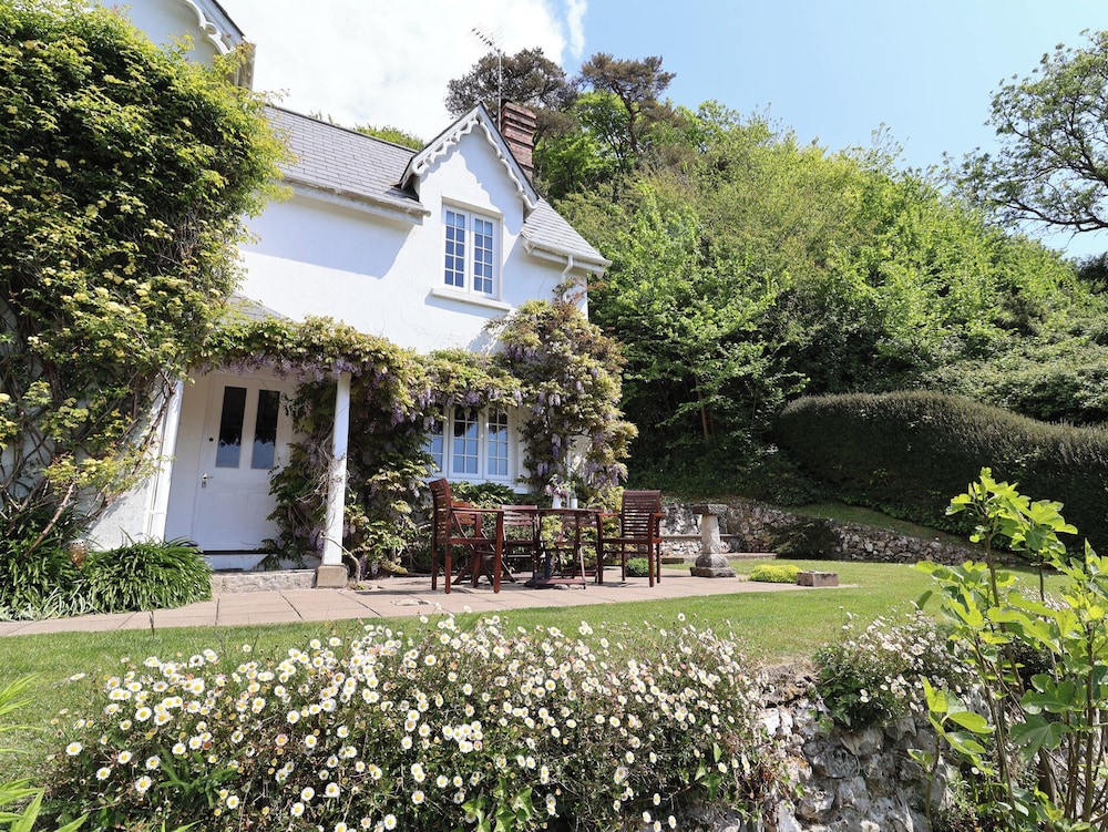 Lynch Cottage