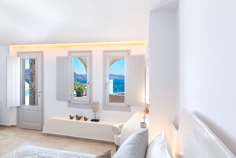 Santorini Secret Premium