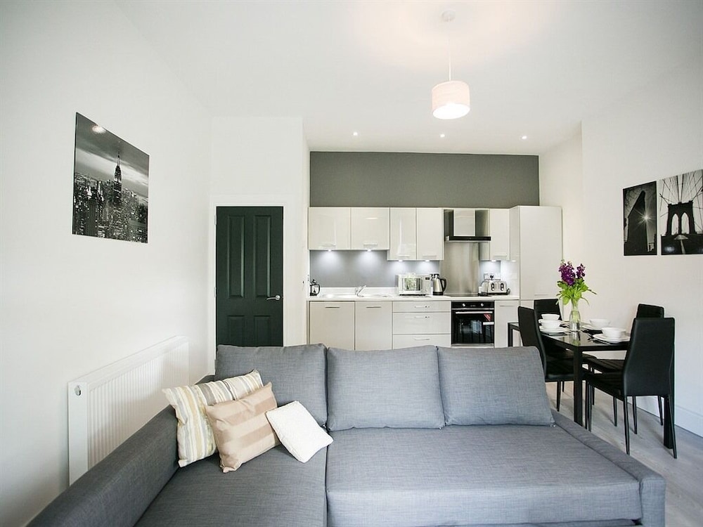Coast & City Apartments