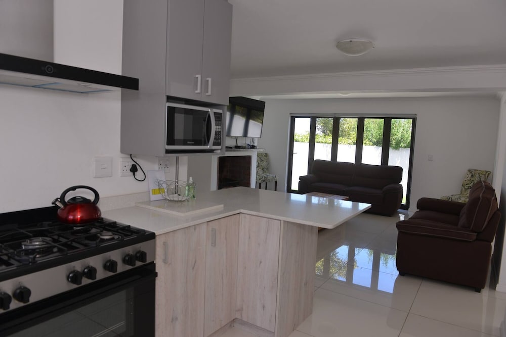 Pelican Cove is a Modern 4-bedroom Holiday Home in Langebaan With Some Sea Views