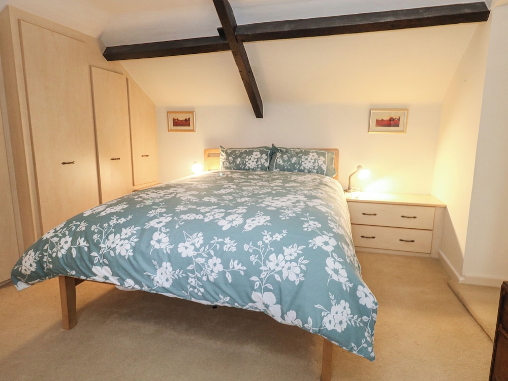 Poppy Cottage