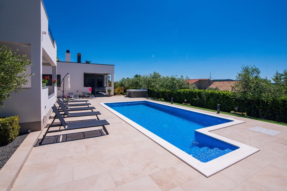 Villa Bura Zadarvillas
