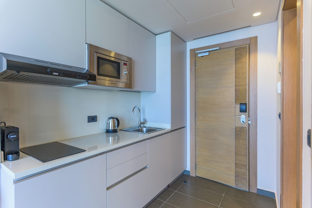 Jounieh Living - Residences by Local Host