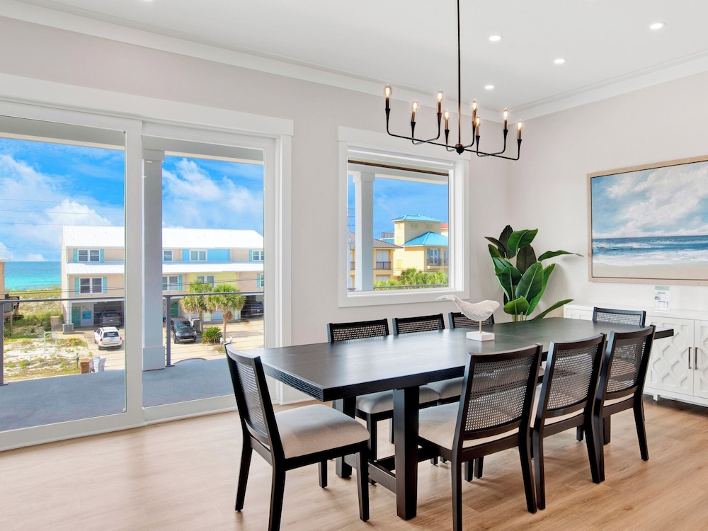 Navarre Dreams by Southern Vacation Rentals
