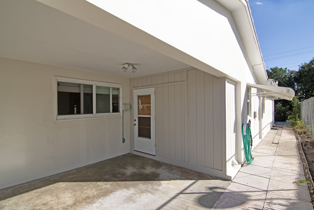 Mango House Immaculate 3 BDR in Boynton Beach! view 5