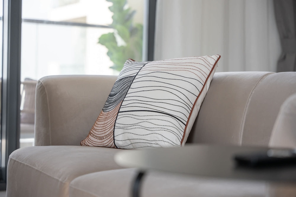 Sleek Studio in Jumeirah Village Triangle