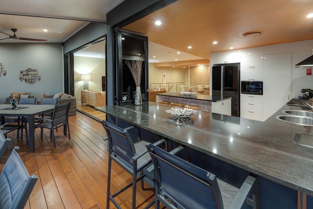 Edge 18 Waterfront Luxury
