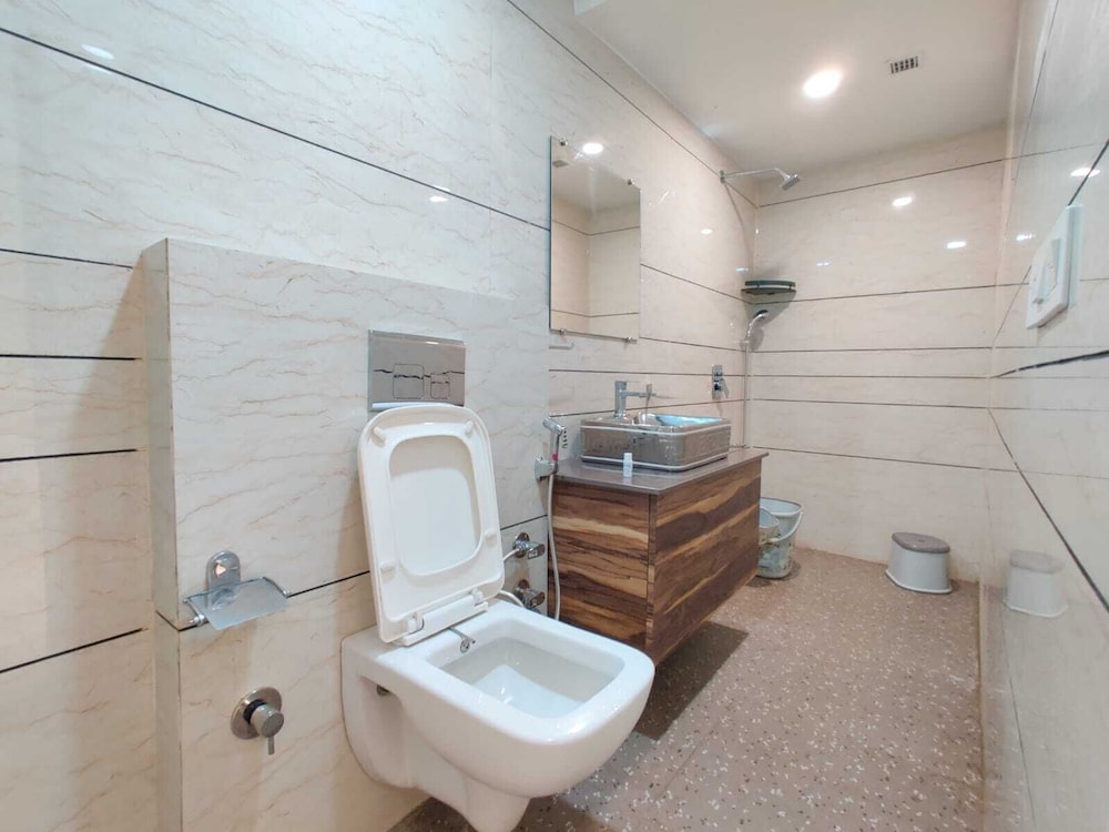 Hotel M.K