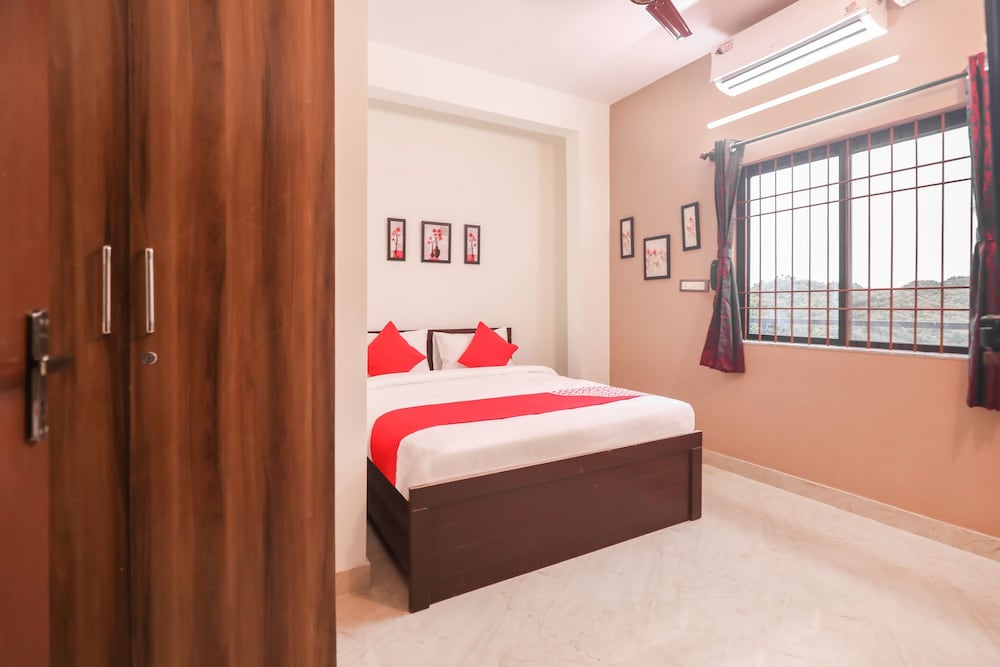 OYO 30678 S K Residency view 3