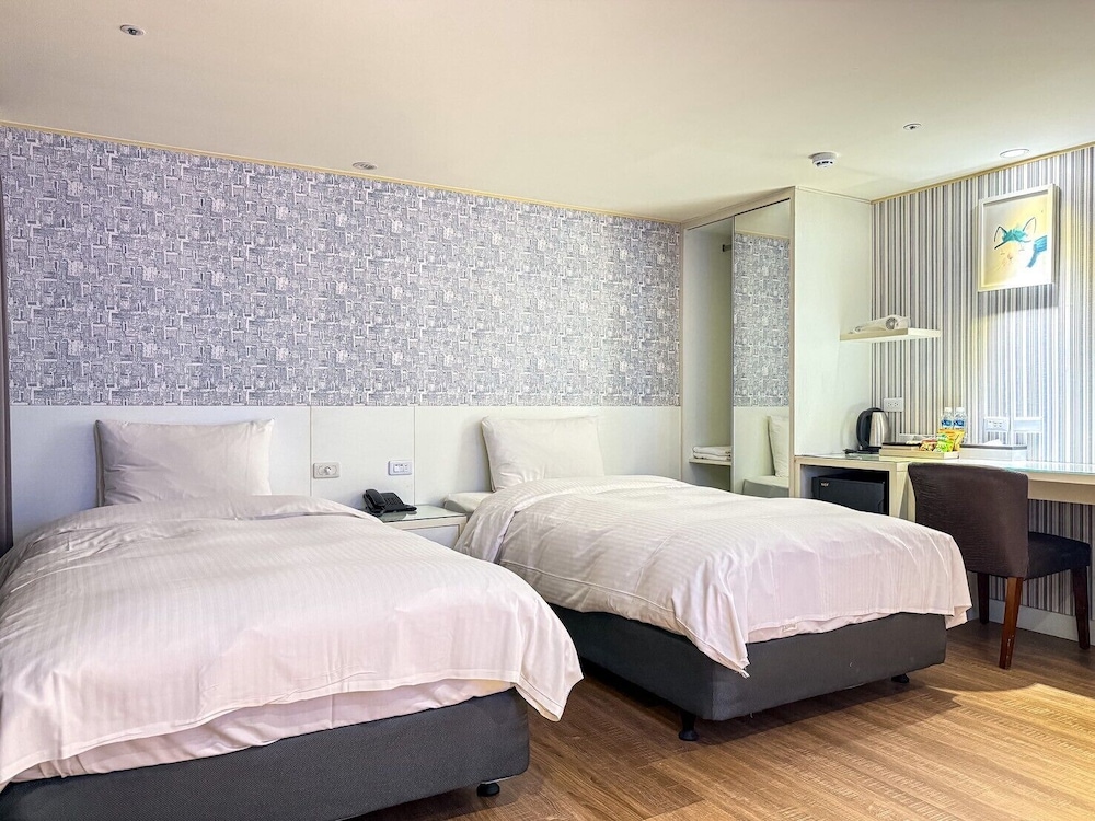 ElEnce Hotel