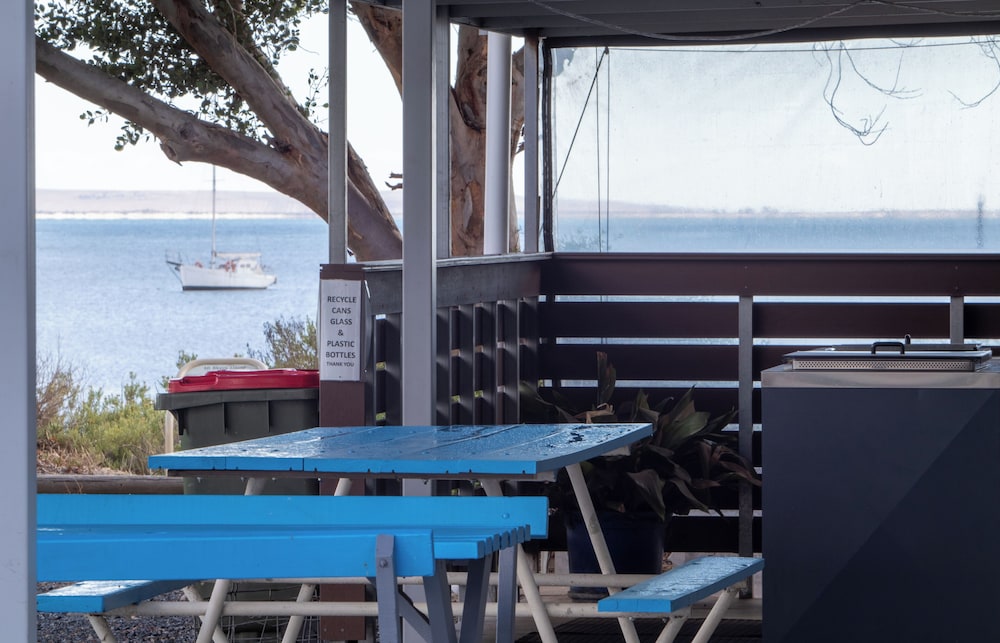Tumbybay Caravan Park