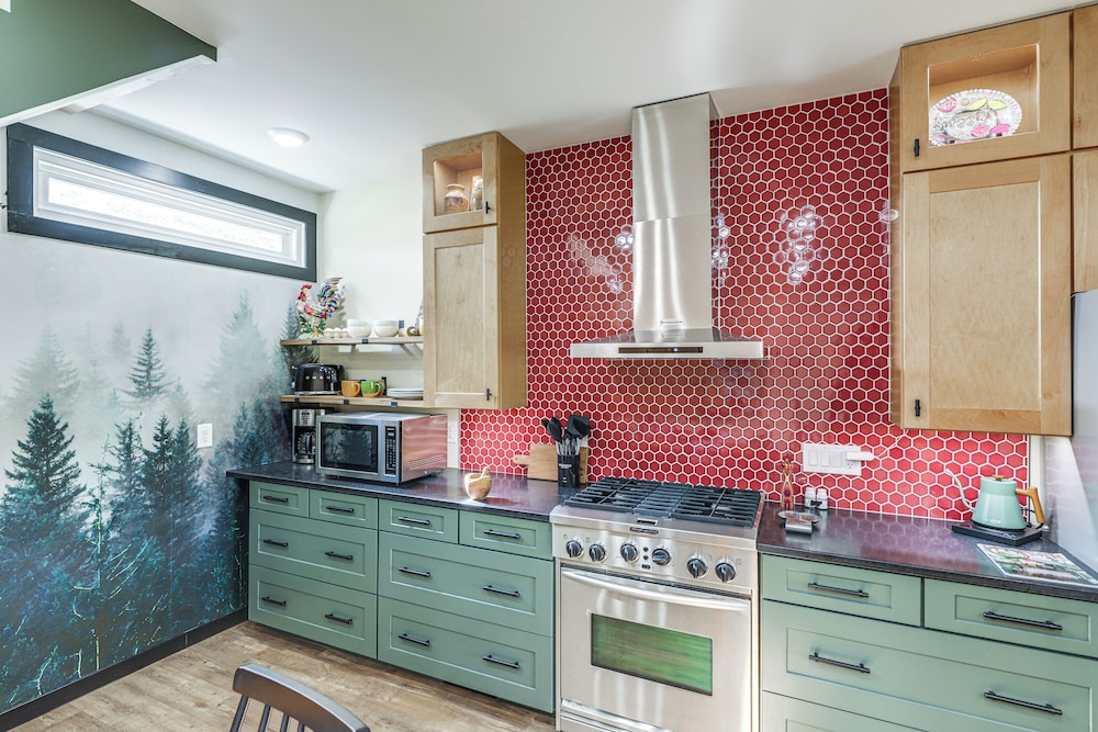 5 Mi to Wec: Pet-friendly Home in Wilmington