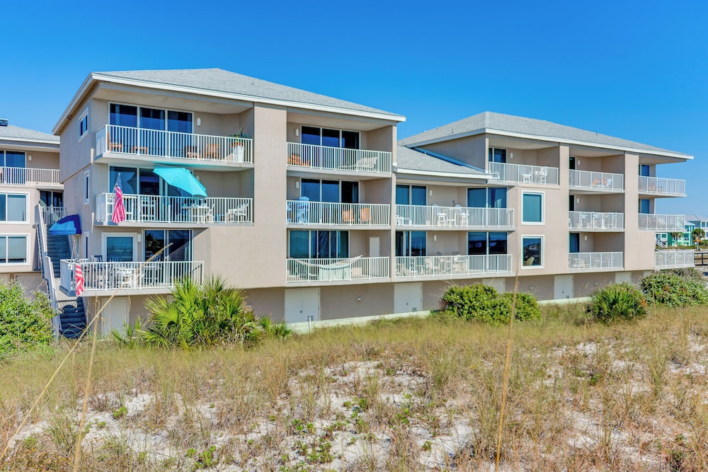 Direct Sand Access! Family Pensacola Beach Retreat