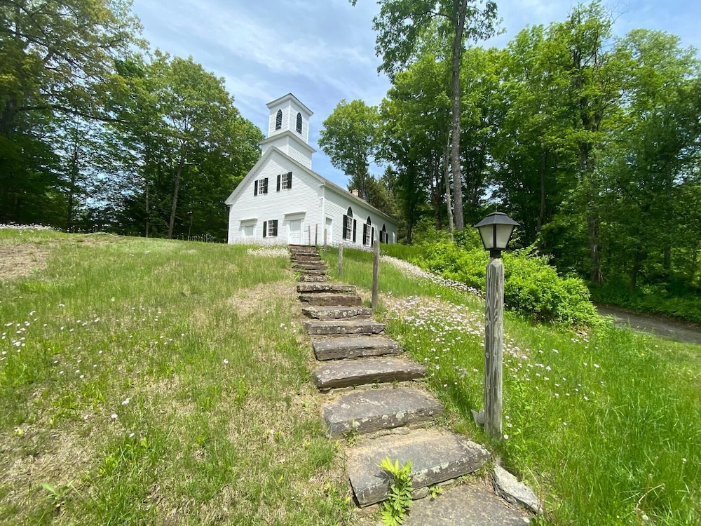 Green River Bridge Inn