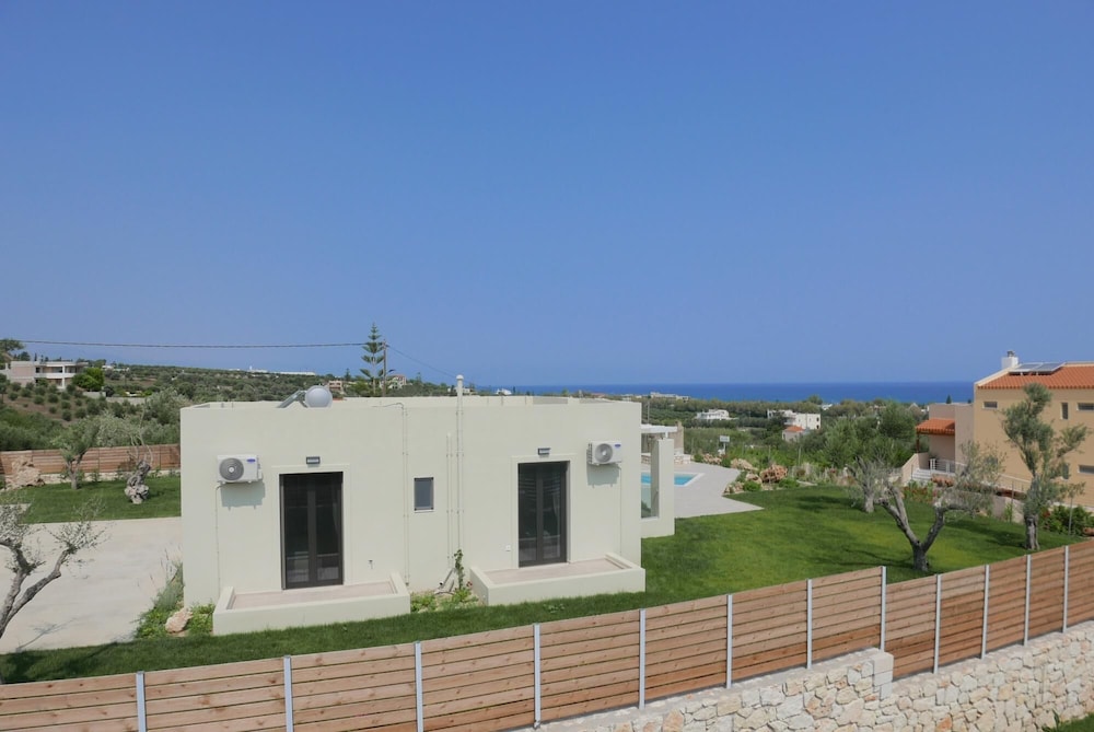 New Villa 2 Adele Kampos view 5