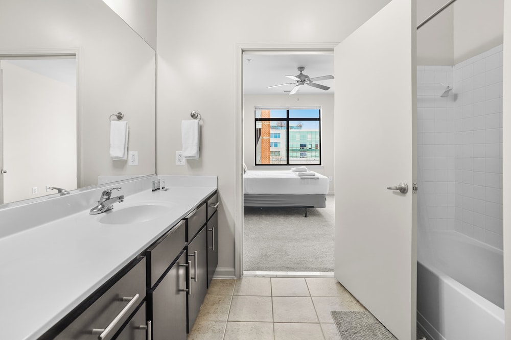 DC Charm in Crystal Apartments