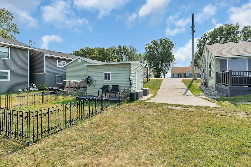 Rizzy's on the Lake - Property Image 10