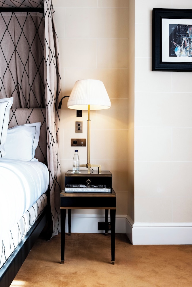 Hôtel de Berri Champs-Élysées, a Luxury Collection Hotel 3