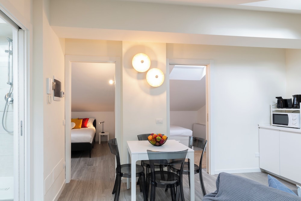 notaMi - Bright Attic M4 - 2 Bedrooms
