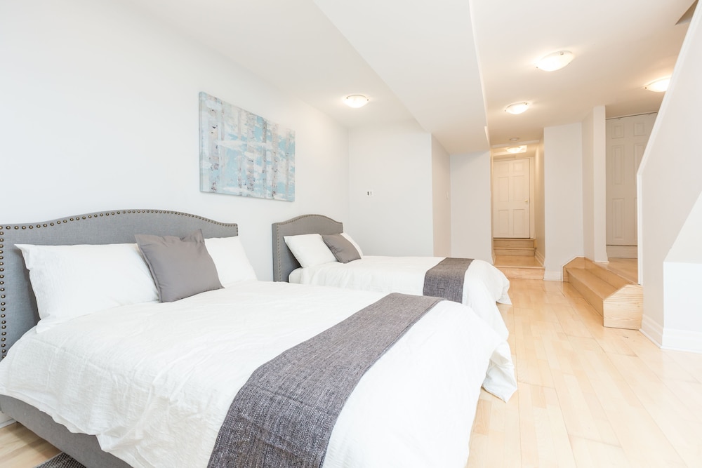 Applewood Suites - Yorkville - Image 5