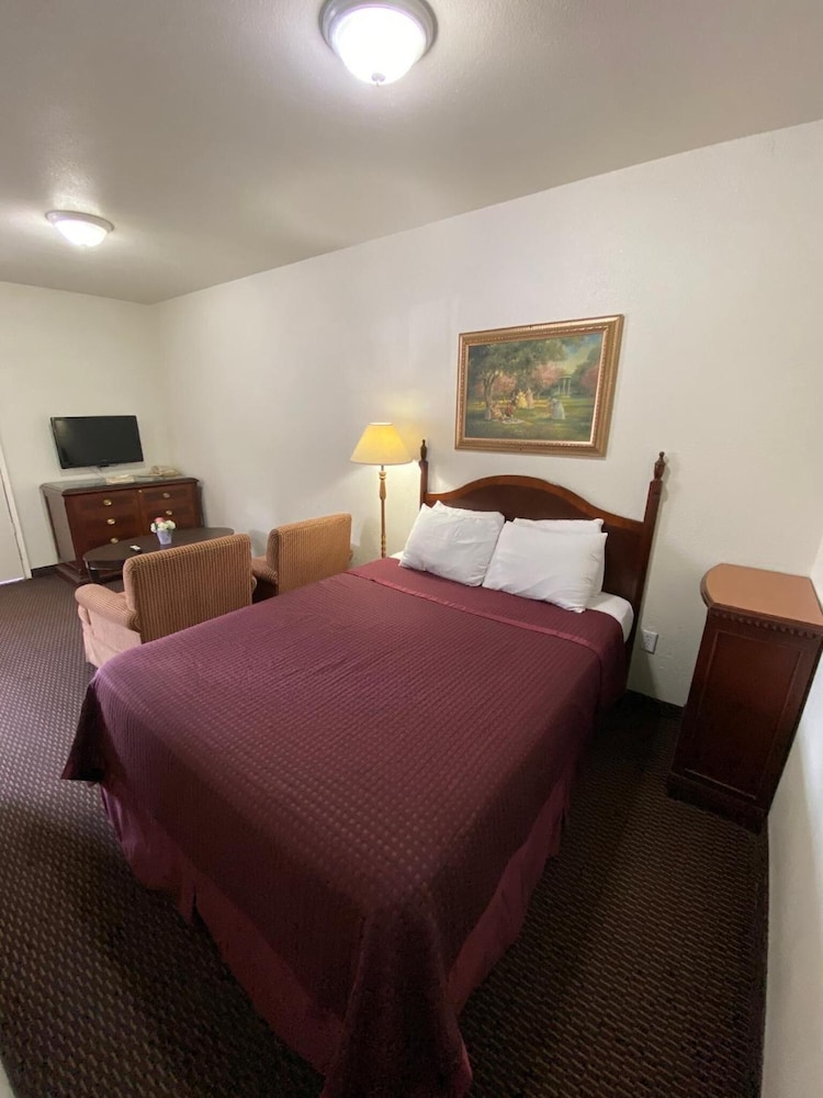 Economy Inn
