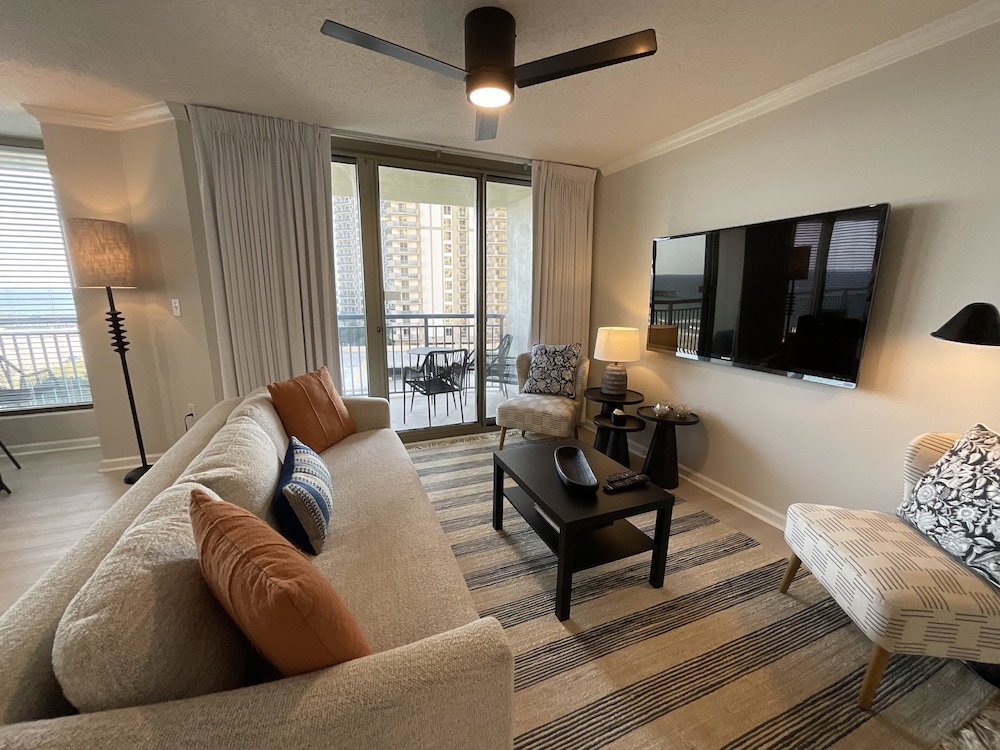 504 Brighton 2 Bedroom Condo