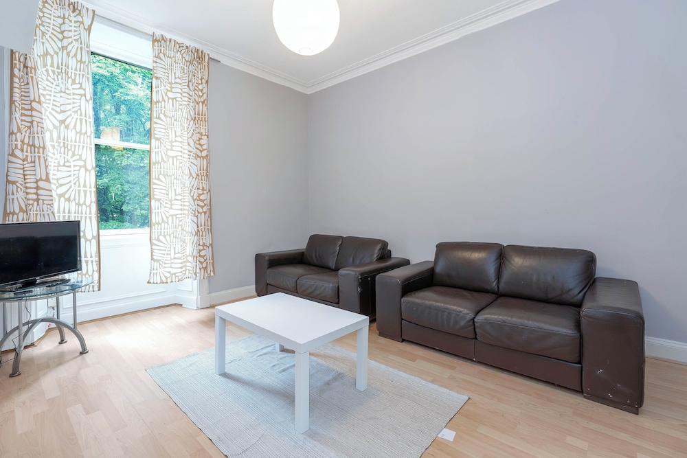 Charming Edinburgh Apartment