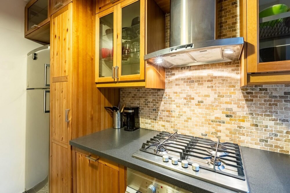 Cozy Flat With Dreamy Bosphorus View in Beyoglu