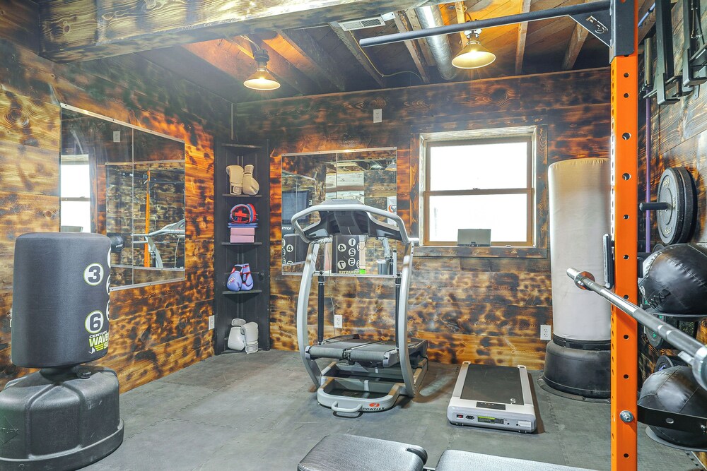 Family-friendly Seward Home w/ Sauna  Pool! - Property Image 3