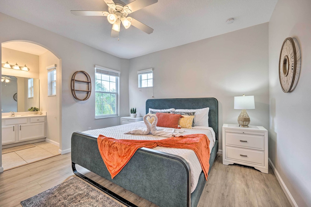 Davenport Resort Home w/ Perks: 12 Mi to Disney view 5