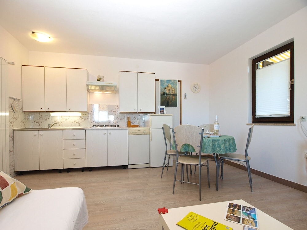 Apartments Eddi 66