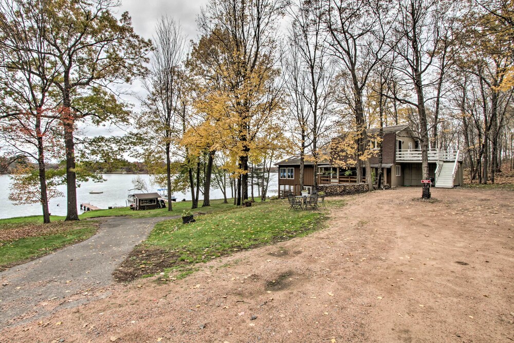 Pet-friendly New Auburn Apt w/ On-site Lake! view 3