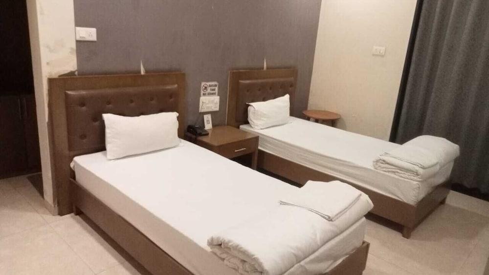 HOTEL ATHARVA