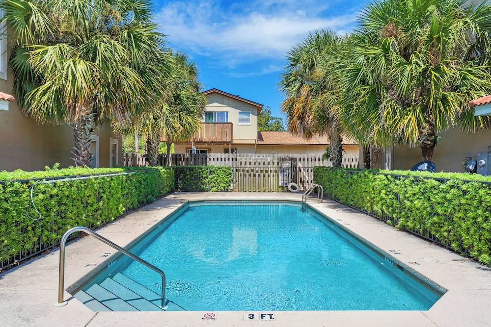 Southfields Retreat 4BR Getaway Near Laguna Beach, Carillon & Pier Park