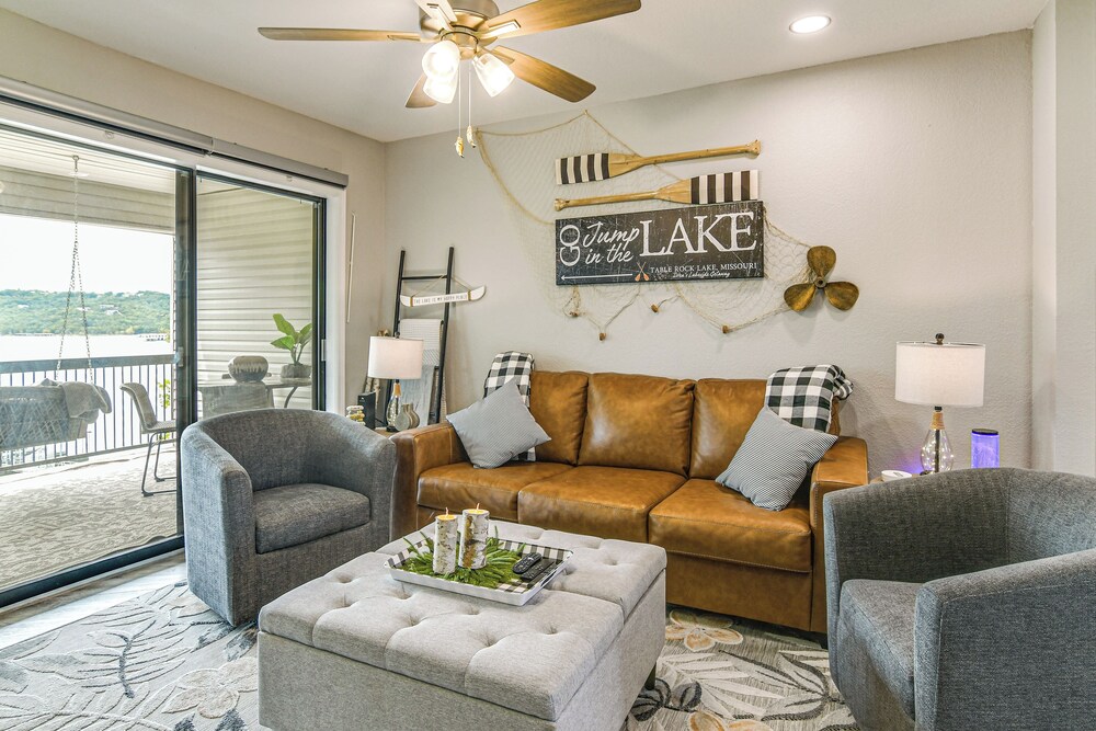 Table Rock Lake Retreat: Steps to Water & Pools!