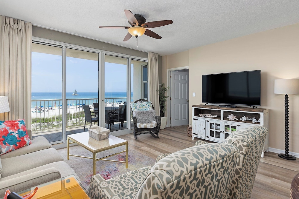 Emerald Key by Southern Vacation Rentals