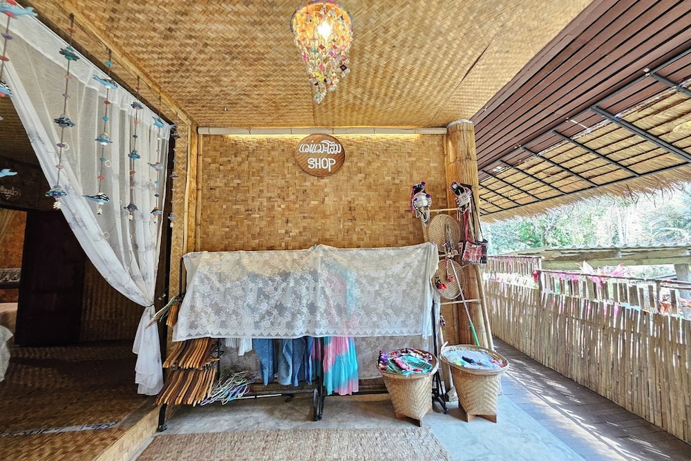 Mae Mae Home
