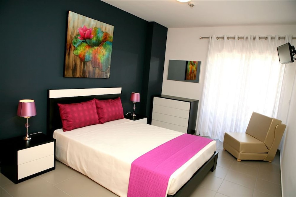 08 in Portim o With 1 Bedrooms and 1 Bathrooms