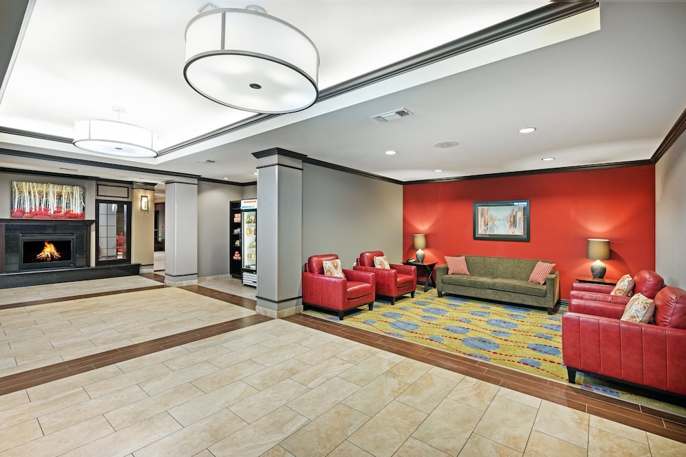 Holiday Inn Express & Suites Floresville by IHG